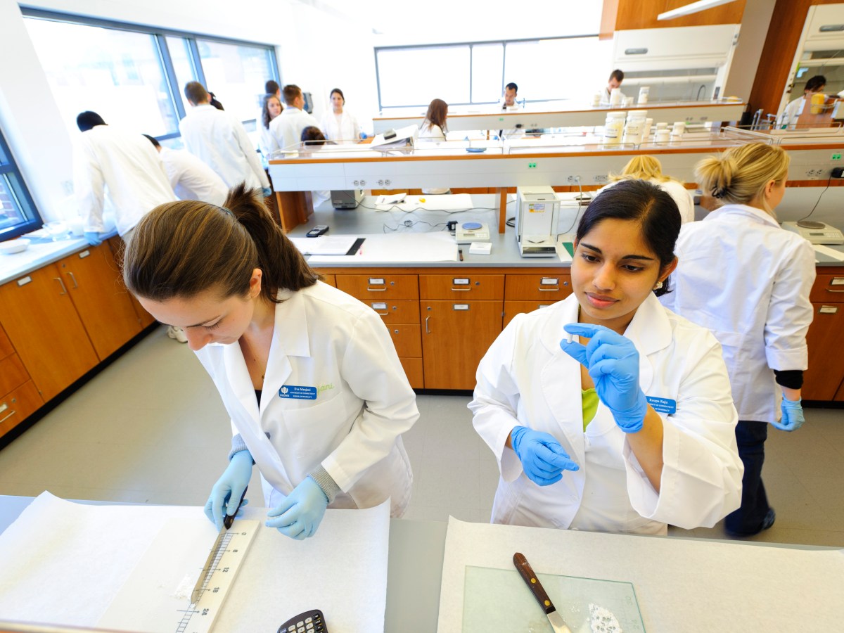 Các mô hình trường dược khác nhau: Pharmacy School (Phần 2)