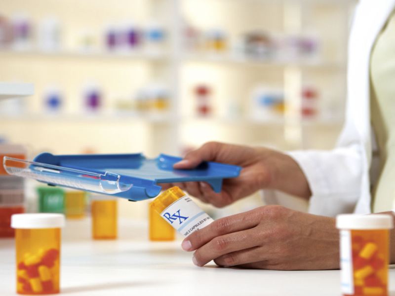 Dược sinh thực tập (Phần 3)- Đừng ngồi chờ sung rụng & Bệnh nhân là thượng đế