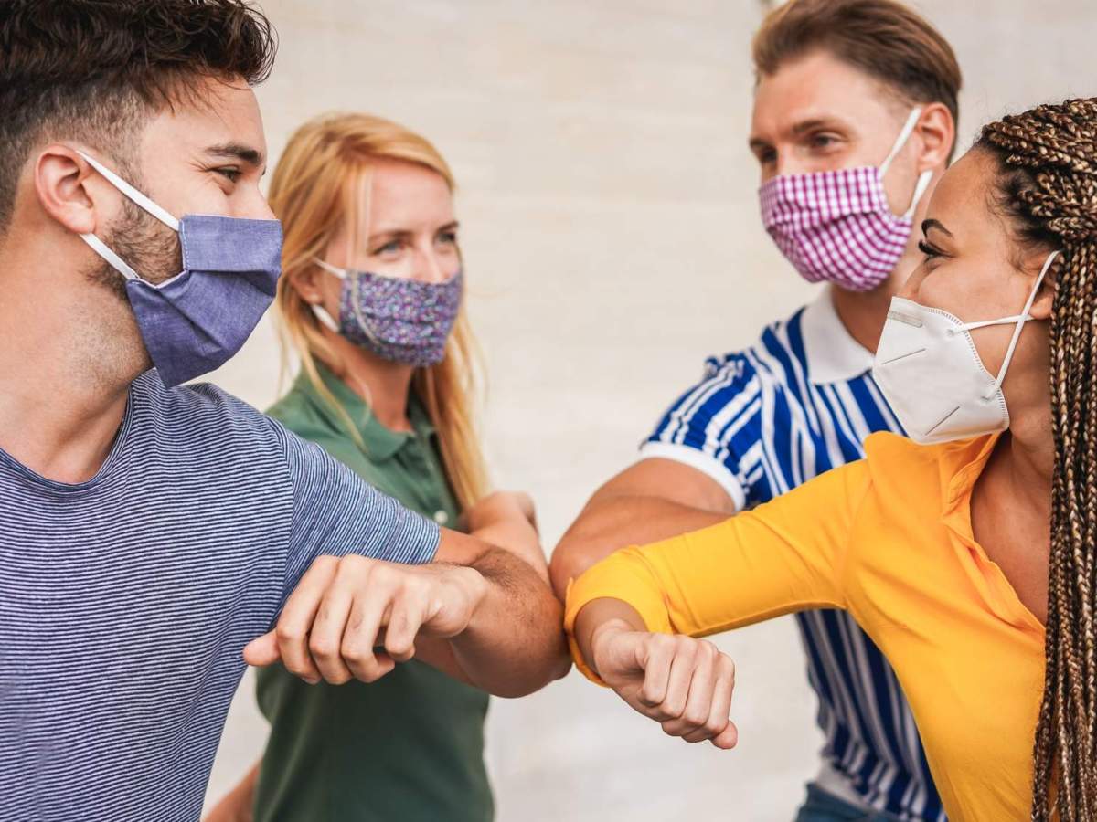 COVID-19 vắc xin (Phần 4): Lợi ích và tác dụng phụ của vắc xin , cuộc sống sau vắc xin